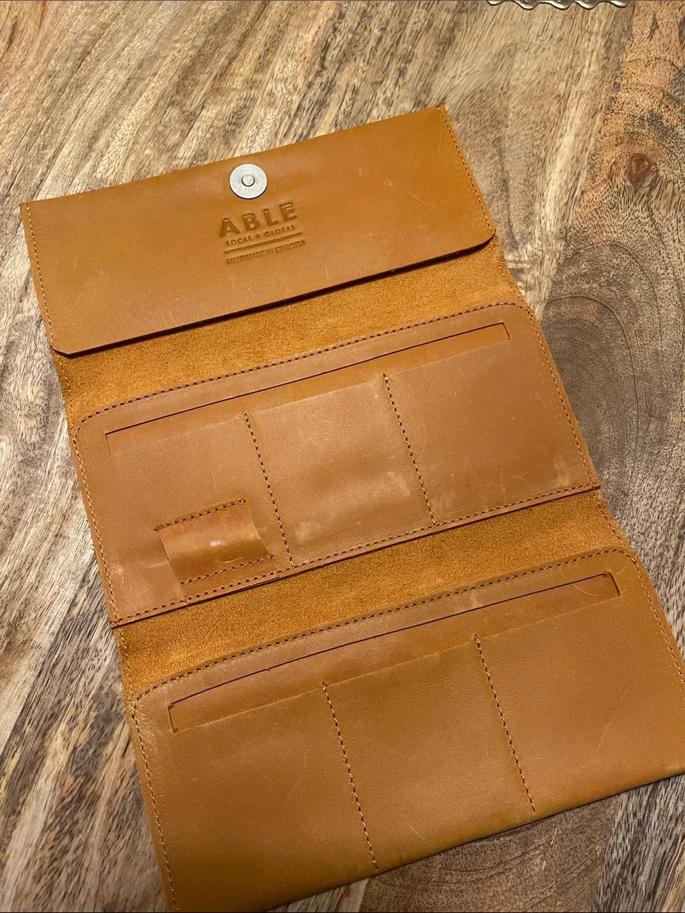 Able fold open